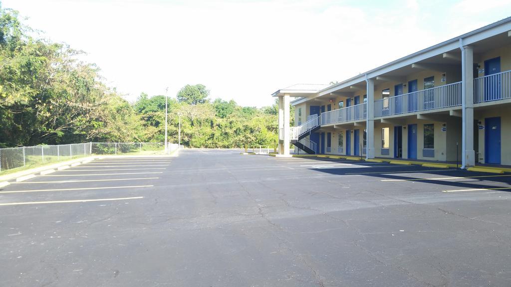 Royal Inn Алачуа Экстерьер фото